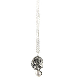 Silver Necklace With Diamond Dust And Pearl - ArtLofter