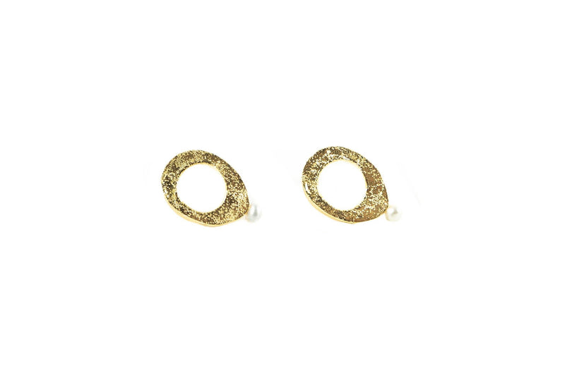 Gold Plated Oval Earrings With Pearl - ArtLofter